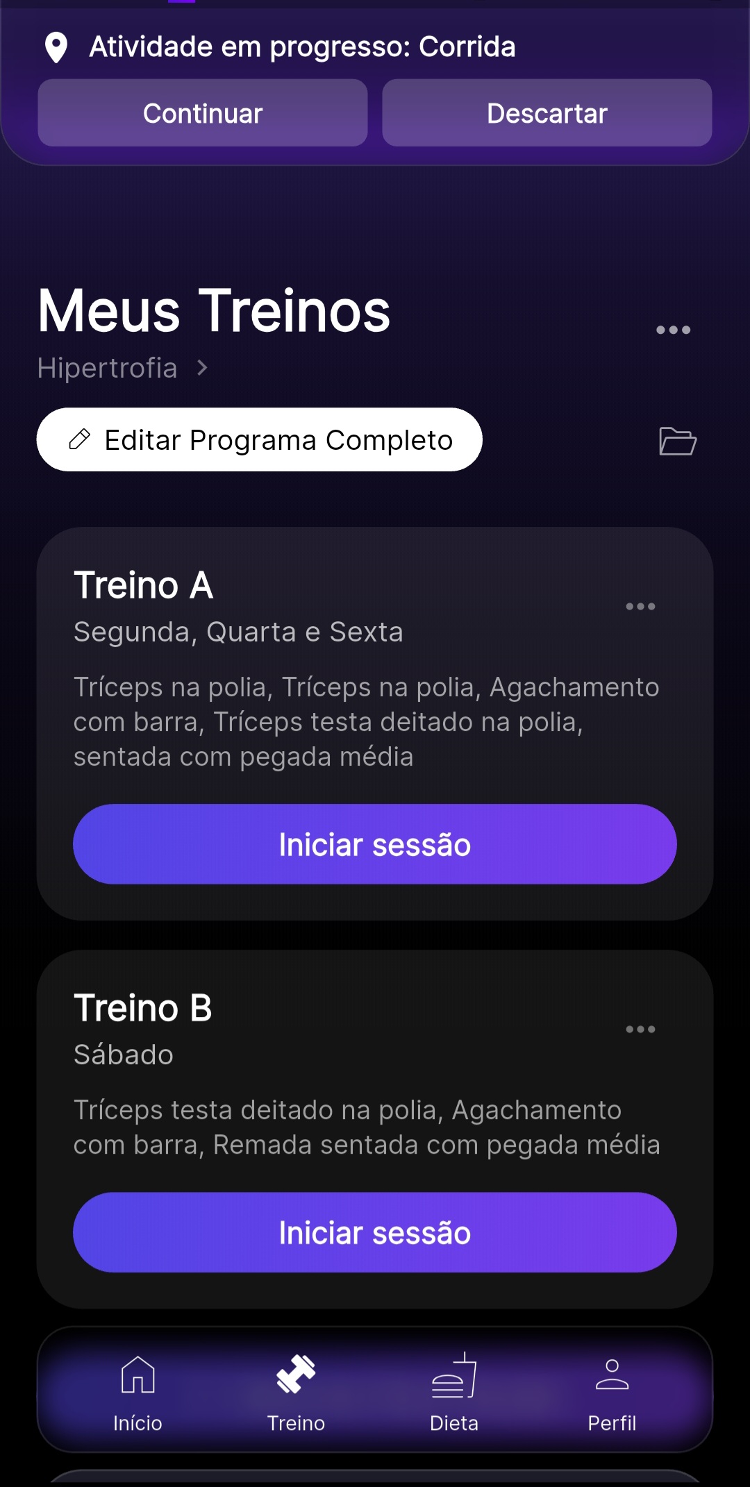 App do aluno Premium Coach — lista de treinos da semana